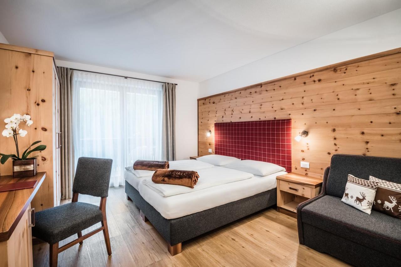 Hotel Alcialc Ла-Валле Экстерьер фото